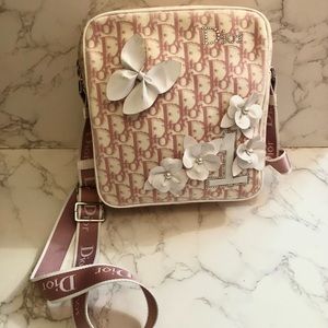 SOLD Dior Diorissimo pink trotter flower line shoulder/crossbody bag